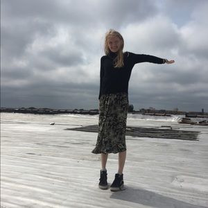 Meet your Posher, Julia